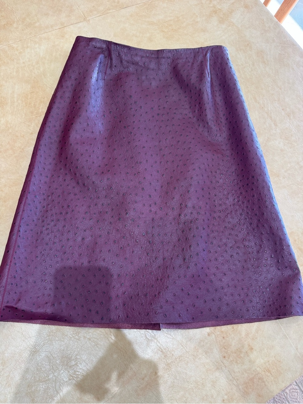 PRICE DROP: BERGDORF GOODMAN,6, LINED, Wine-Red OSTRICH-EMBOSSED CALF LEATHER ST - Picture 4 of 12